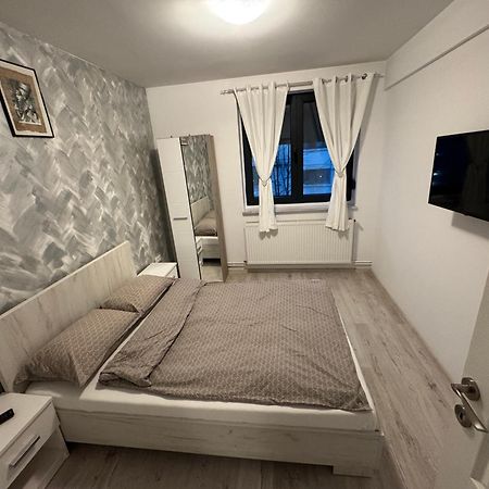 Apartament Ultracentral Modern 1 ปีเตช ภายนอก รูปภาพ