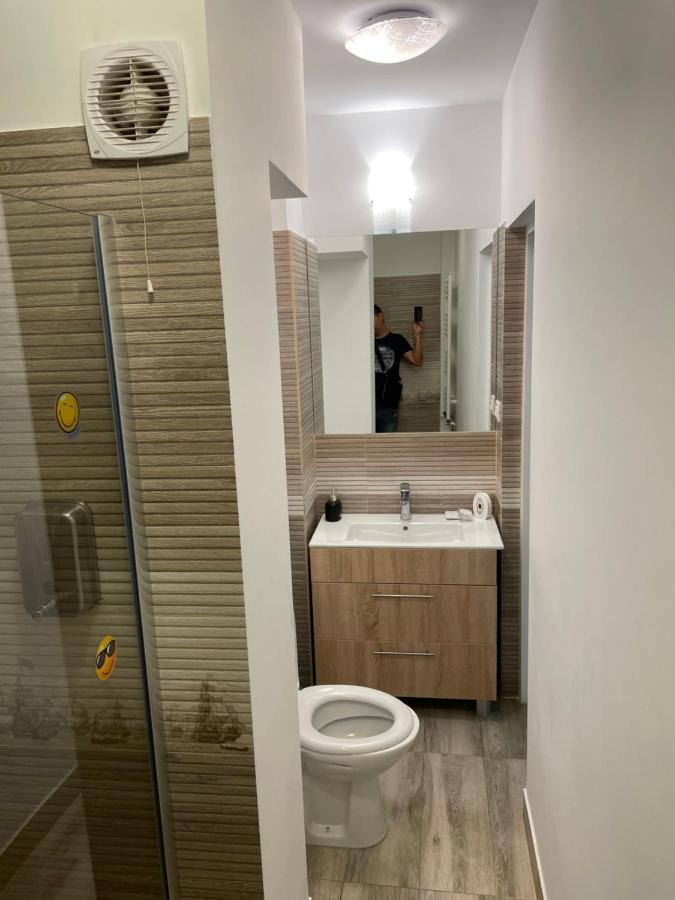 Apartament Ultracentral Modern 1 ปีเตช ภายนอก รูปภาพ